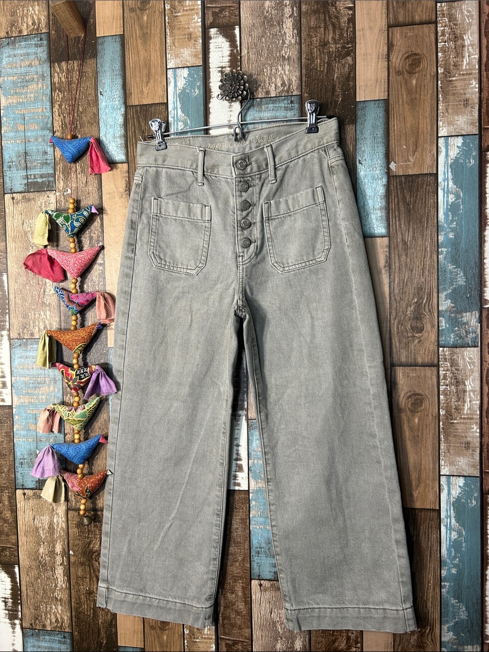 American Eagle Outfitters Olive-Gray Relaxed Wide-Leg crop Jeans